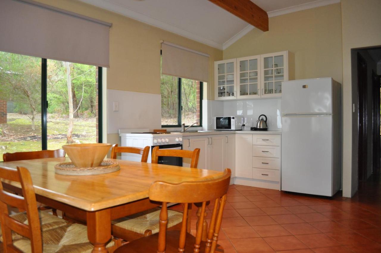 Karri Valley Chalets Pemberton Εξωτερικό φωτογραφία